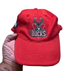 Vintage Milwaukee Bucks Hat Red Adjustable Strapback NBA Basketball Cap Logo